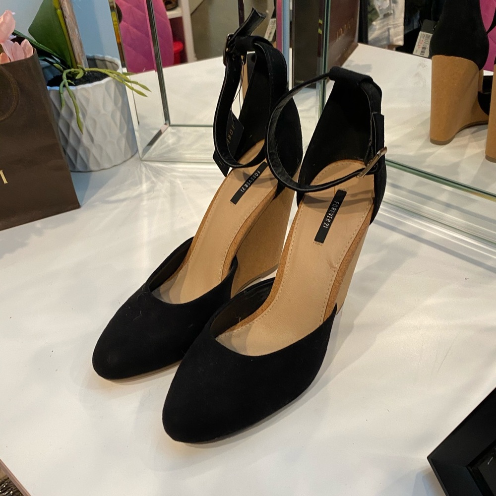 NWT Forever 21 High heeled wedged heels